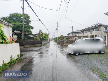 その他 【前面道路】現地完成写真　車の出し入れや雰囲気をチェック！前面道路は現地で体感を！