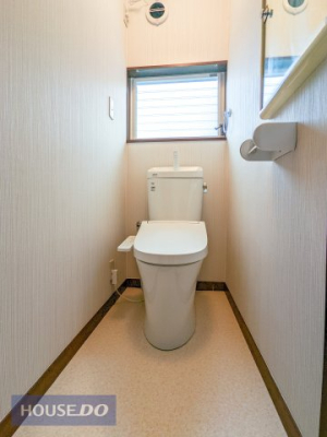 トイレ 【トイレ】現地完成写真　２階にトイレがあると安心・便利！
