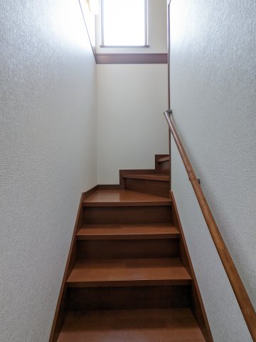 ̑ -