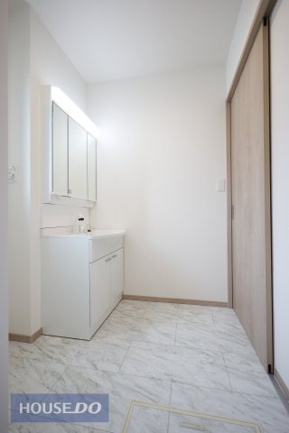  ʒEߏ͂ƂXy[XŎg₷łB