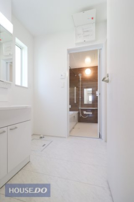  ʒEߏ͂ƂXy[XŎg₷łB