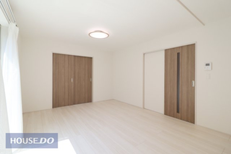  Ƒŉ߂邭났̋Ԃ͍L߂̐݌vƂȂĂ܂B