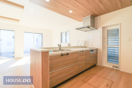 Lb` Lb`FƑ̏Ί炪܂闝z̃Lb`ƎƊyKȃLb`Xy[Xł