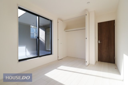 �Q�� �y�Q���z���n�����ʐ^�B���邢�̌��̓����Q���ł��B