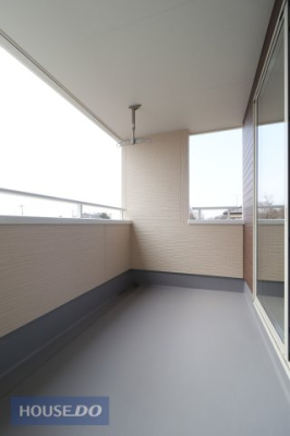 �o���R�j�[ �y�o���R�j�[�z�L�X�o���R�j�[�ł��z�c����󕨂��������񊱂��邾���łȂ��A���͂̎������C�ɂ����Ƀv���C�x�[�g�Ȏ��Ԃ��߂��������b�N�X��ԂƂ��Ă��g���܂��ˁ�