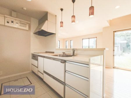 Lb` Lb`FƑ̏Ί炪܂闝z̃Lb`ƎƊyKȃLb`Xy[Xł