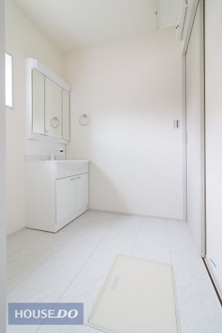  �y�E�ߏ��z���ʒE�ߏ��͂������Ƃ����X�y�[�X�Ŏg���₷���ł��B