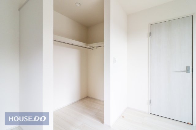 ���[ �y���[�z����������[�����Ă���܂��I�e�����ɂ���������[�����Ă���̂ŁA�ו��������Ă����S�ł��ˁI���������L���g�����߂ɂ����[�X�y�[�X�͕K�v�ł��B