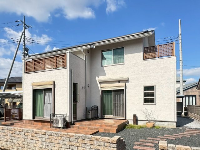 nOώʐ^ 邭̂郂_ȃfUCɁAEbh̗vfŉ݂vXBpnœ╗ʂob`I^CfbLƍ~̂łyXłB