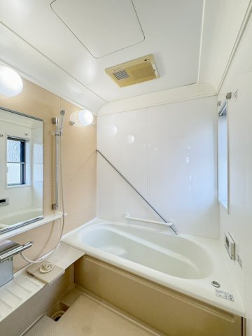  P̔ꂽ̂VXeoXBL΂ăbNXؕCłqlƈꏏłƊ܂B@tŉJ̓̐󂨂܂