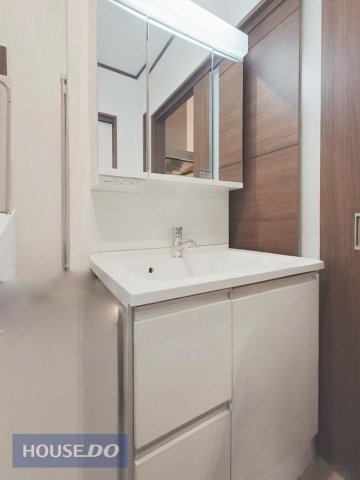 ʑEʏ Ɨʉϑ@̐gxxɑ劈I