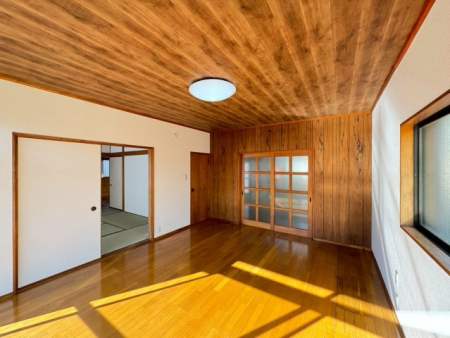 rO ؂ȉƑƉ߂ꏊAKލLmہ̂ŁACeÃR[fBl[gyȂ܂ˁI