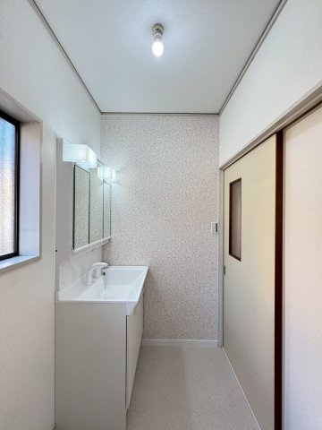  ʒEߏ͂ƂXy[XŎg₷łB