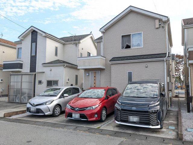 nOώʐ^ VvŖʂ̂ȂꂽfUCłBՓIȃX^CbVŁAZłO邱ƂȂOς͂łB񒓎ԏ3\I