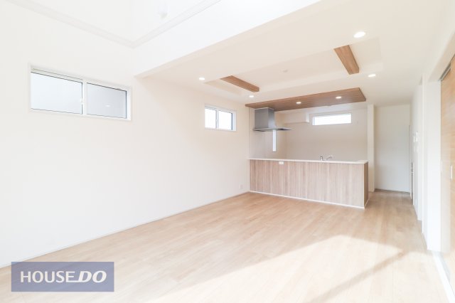  yrO_CjOzƑŉ߂ԁ@18΁ADȉƋ̔zuoႤI