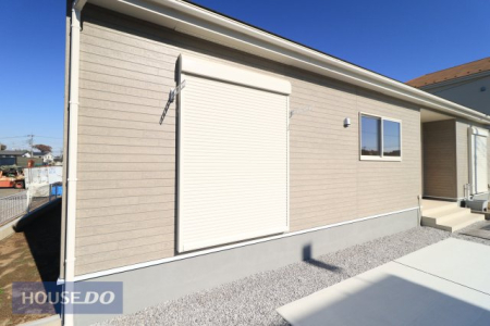  yhƐݔznʐ^BPKrOɂ͉J̋ɂ𗧂hƃVb^[Ă܂B