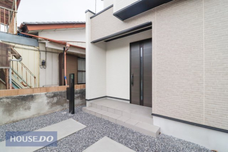  yGgXzƂցBŝ|[`ŉJ̓SłB