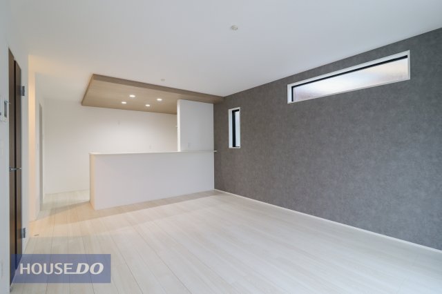  rO_CjOFzV䂪LĂ郊rO_CjOƑFlƂy߂Ԃł