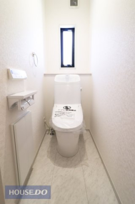 �g�C�� �y�g�C���z�������g�[�֍��t���B�Q�ӏ�����̂ŁA�Z�������ł����S��ق��ƈꑧ����v���C�x�[�g��Ԃ͍L�߂̐݌v�ƂȂ��Ă���܂��B