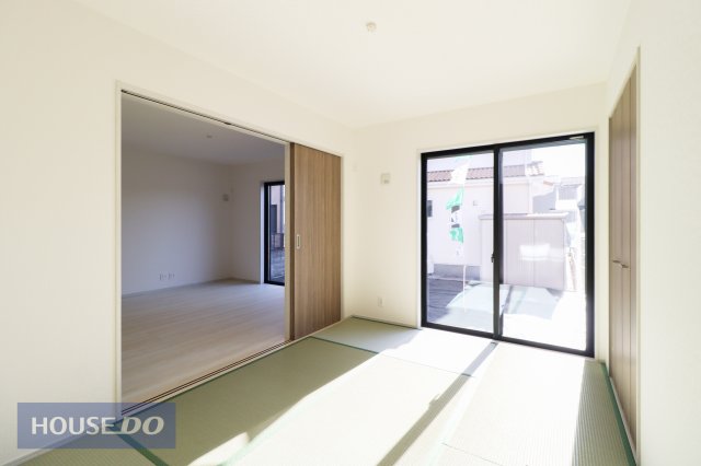 ���̑����� �y�a���z��������Q�]�񂾂�ƁA������肭�낰����K��ԁB�N�b�V������������̂ŁA���q�l�̗V�я�Ƃ��Ă��d�󂵂܂��ˁ�