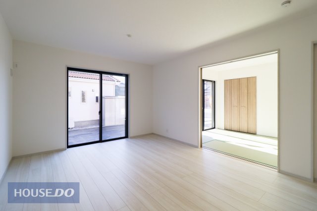 ���r���O �y���r���O�z��؂ȉƑ��Ɖ߂����ꏊ������A�K������ލL������������m�ہ��������̂�������ŁA�C���e���A�̃R�[�f�B�l�[�g���y�����Ȃ�܂��ˁI