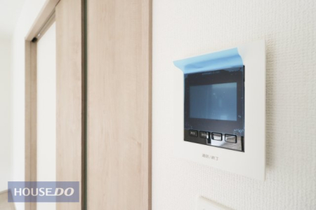  �yTV�C���^�[�z���z�J���[TV�C���^�[�z���B�^��@�\�t���ŁA�h�Ə�͂������A���͂����Ȃǂ̔c���ɂ��֗��B