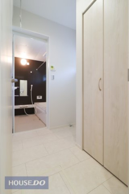  �y�E�ߏ��z���n�����ʐ^�B���ʒE�ߏ��͂������Ƃ����X�y�[�X�Ŏg���₷���ł��B