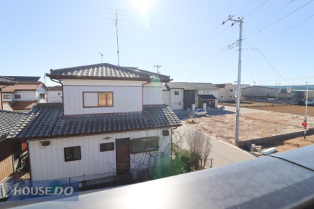 ���̑� �y��������̒��]�z���n�����ʐ^�B�o���R�j�[����̌i�F�B�\���ȊԊu���m�ۂ���Ă���܂��B