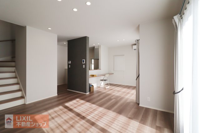  �y�_�C�j���O�z���n�����ʐ^�B�Ƒ��ł��낰��_�C�j���O�ł��B