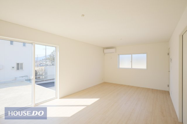 ���r���O �y���r���O�z��؂ȉƑ��Ɖ߂����ꏊ������A�K������ލL������������m�ہ���������̗ǂ����r���O�́A�d�C��̐ߖ�A���󕨂̊����A�J�r�̗}���A���N���i�ȂǁA�����̃����b�g������܂��I