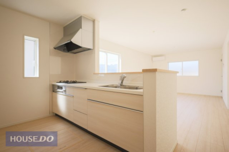 �L�b�`�� �y�L�b�`���z�L�b�`���F�Ƒ��̏Ί炪���܂�闝�z�̃L�b�`�����Ǝ��������Ɗy����������K�ȃL�b�`���X�y�[�X�ł���