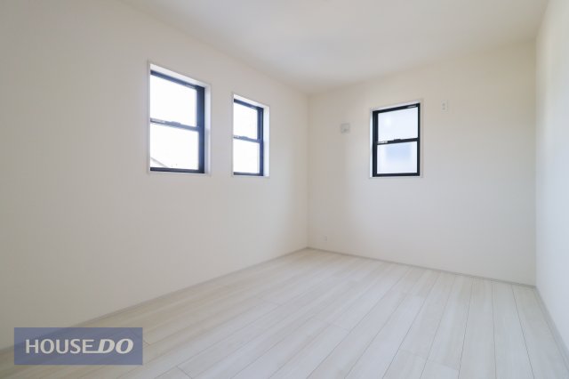 �Q�� �y�Q���z���n�����ʐ^�B���邢�̌��̓����Q���ł��B