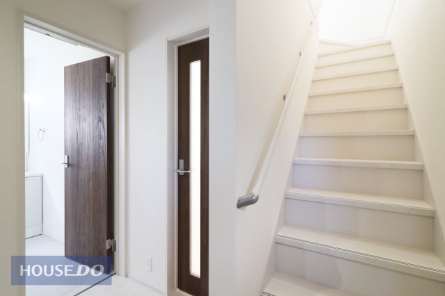 ���̑����� �y�����z�K�i�͎肷�������D�w���񂩂炨�q�l�⍂��҂����S�ł��B�܂��A�̂ڂ�₷���悤�Ɉ�i�̉��s�����L���݌v����Ă���܂��B