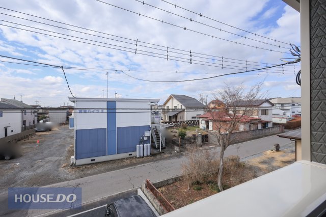 ���̑� �y��������̒��]�z�o���R�j�[����̌i�F�B�\���ȊԊu���m�ۂ���Ă���܂��B