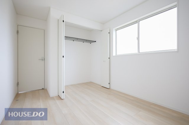 �Q�� �y�Q���z���邢�̌��̓����Q���ł��B�]�T�̂���Q������炵�����������N�A�b�v�I�G�߂��킸�S�n�悢���z�̐Q�����S�Ɛg�̂������ق��������̃v���C�x�[�g���