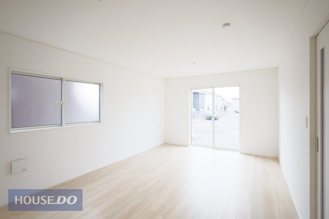 ���r���O �y���r���O�z���r���O�K�i�͉Ƒ������R�Ɗ�����킹��@������A��b���e�ނ��������Ɂ��L����K�i�z�[�����팸���邱�ƂŁA���r���O���L���g���܂��I