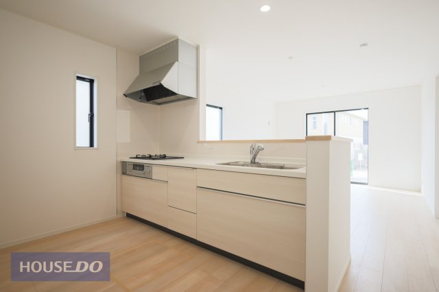 �L�b�`�� �y�L�b�`���z�J�E���^�[�L�b�`���ŉƑ��̉�b���e�݂܂��ˁ�Ƒ��̏Ί炪���܂�闝�z�̃L�b�`�����Ǝ��������Ɗy����������K�ȃL�b�`���X�y�[�X�ł���