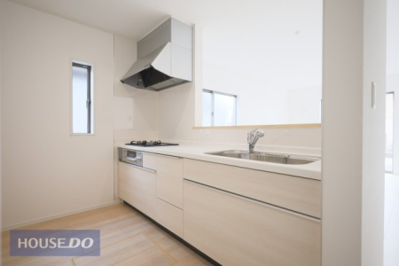 �L�b�`�� �y�L�b�`���z�J�E���^�[�L�b�`���ŉƑ��̉�b���e�݂܂��ˁ�Ƒ��̏Ί炪���܂�闝�z�̃L�b�`�����Ǝ��������Ɗy����������K�ȃL�b�`���X�y�[�X�ł���