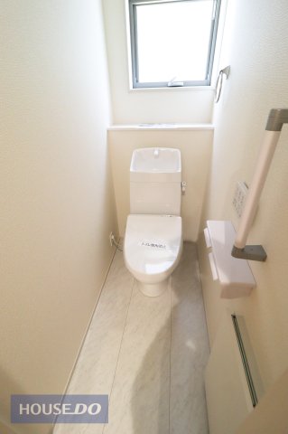 �g�C�� �y�g�C���z�������g�[�֍��t���B�Q�ӏ�����̂ŁA�Z�������ł����S��ق��ƈꑧ����v���C�x�[�g��Ԃ͍L�߂̐݌v�ƂȂ��Ă���܂��B