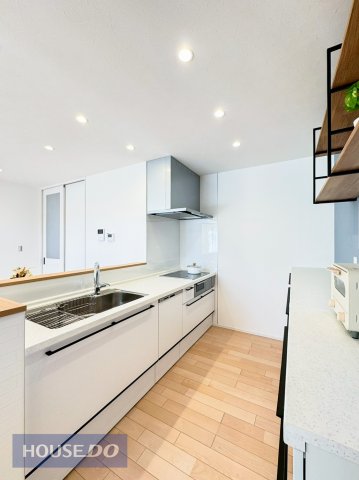 �L�b�`�� ���|�������N���N�ȃV�X�e���L�b�`���B�򐅋@�\�����p�\�B�Ƒ��̉�b���e�ރJ�E���^�[�L�b�`���͏����Ȃ��q�l�����Ă����S���Ē������o���܂��I