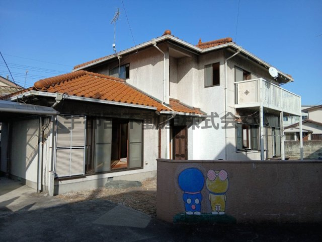 ���n�y�n�ʐ^ �y�O�ρz132�؂̍L�X�Ƃ����~�n�ʐρ@�~�n���ɎԂ̓]��X�y�[�X������L���ł��̂ŁA�Ԍɓ�����y�ɂł���悤�Ȑ݌v���\�ł��B