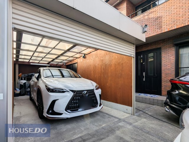  �ԌɁ@�K���[�W�Ƃ��ĎԈȊO�ł����������̃X�y�[�X�Ƃ��Ċy���ނ̂͂������ł��傤���B