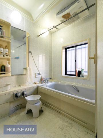 ���� �����������ł���T�C�Y�́A�����̔������܂��I