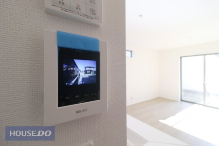  �yTV�C���^�[�z���z�^��@�\�t���ŁA�h�Ə�͂������A���͂����Ȃǂ̔c���ɂ��֗��B