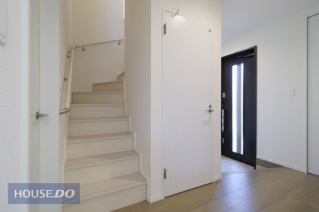 ���̑����� �y�����z�K�i�͎肷�������D�w���񂩂炨�q�l�⍂��҂����S�ł��B�܂��A�̂ڂ�₷���悤�Ɉ�i�̉��s�����L���݌v����Ă���܂��B