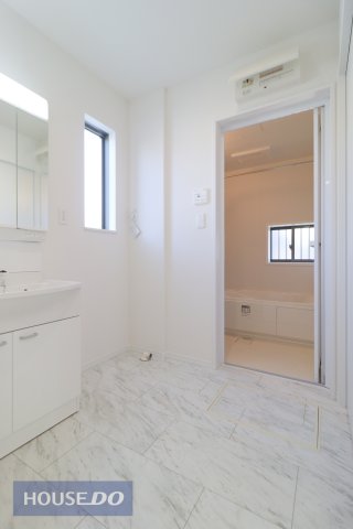  �y�����h���[�X�y�[�X�z�Ǝ������Ȃǎg�����肪�悭�A�����󂪂��₷���ł��ˁB