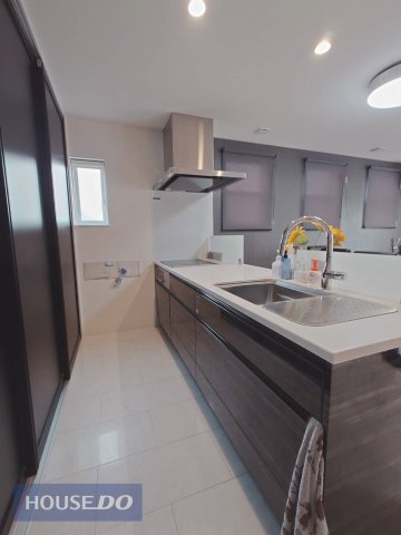 �L�b�`�� �ΖʃL�b�`���͂ƂĂ����ʂ����ǂ��Ă��q�l���V��ł��Ă����S�ł��ˁI���̊Ԏ��Ȃ炨�q�l�����r���O�ɂ��Ă��A�אڂ���a���ɂ��Ă������܂��ˁI