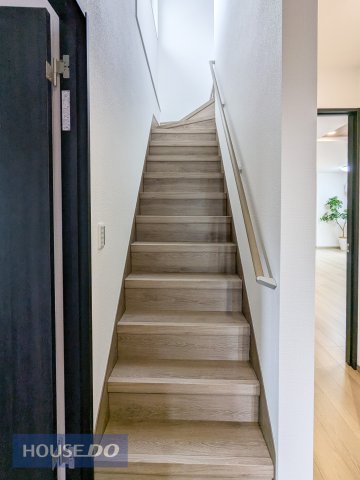 ���̑����� �y�����z���n�����ʐ^�B�K�i�͎肷�������D�w���񂩂炨�q�l�⍂��҂����S�ł��B