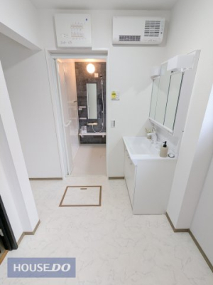  �y�E�ߏ��z���n�����ʐ^�B���ʒE�ߏ��͂������Ƃ����X�y�[�X�Ŏg���₷���ł��B