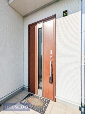 ���� �������Ƃ������ցB���s���̂���|�[�`�ŉJ�̓������S�ł��B